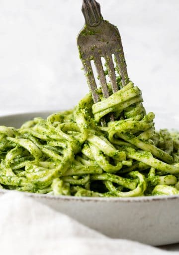 Spinach Pesto Sauce (easy recipe) - Vintage Kitchen Notes