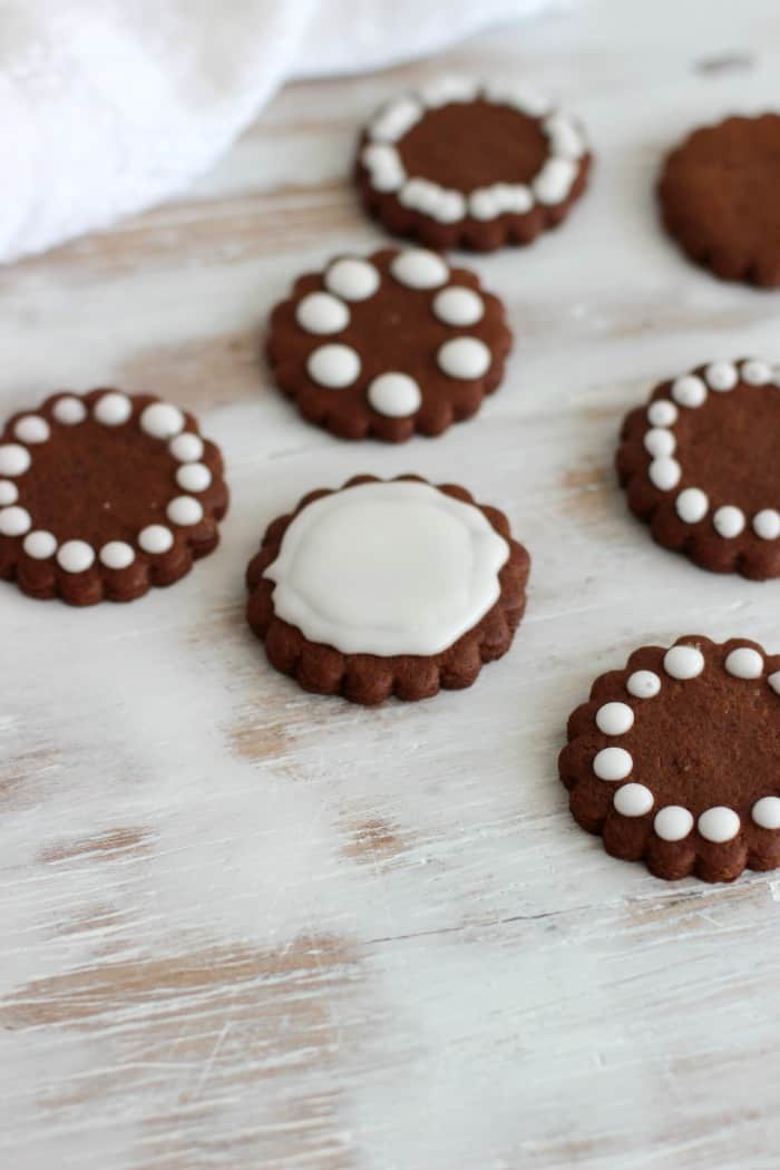 Gingerbread cookies - Vintage Kitchen