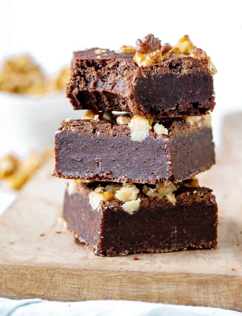 Walnut Brownies - Vintage Kitchen Notes