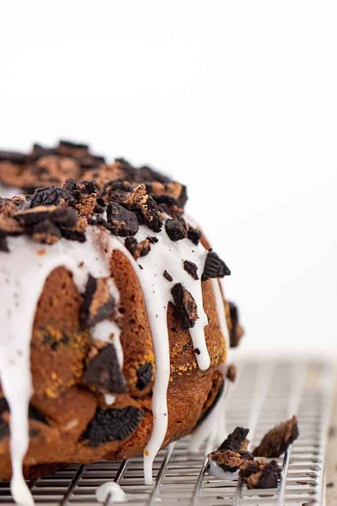 Vanilla Oreo Cake Vintage Kitchen