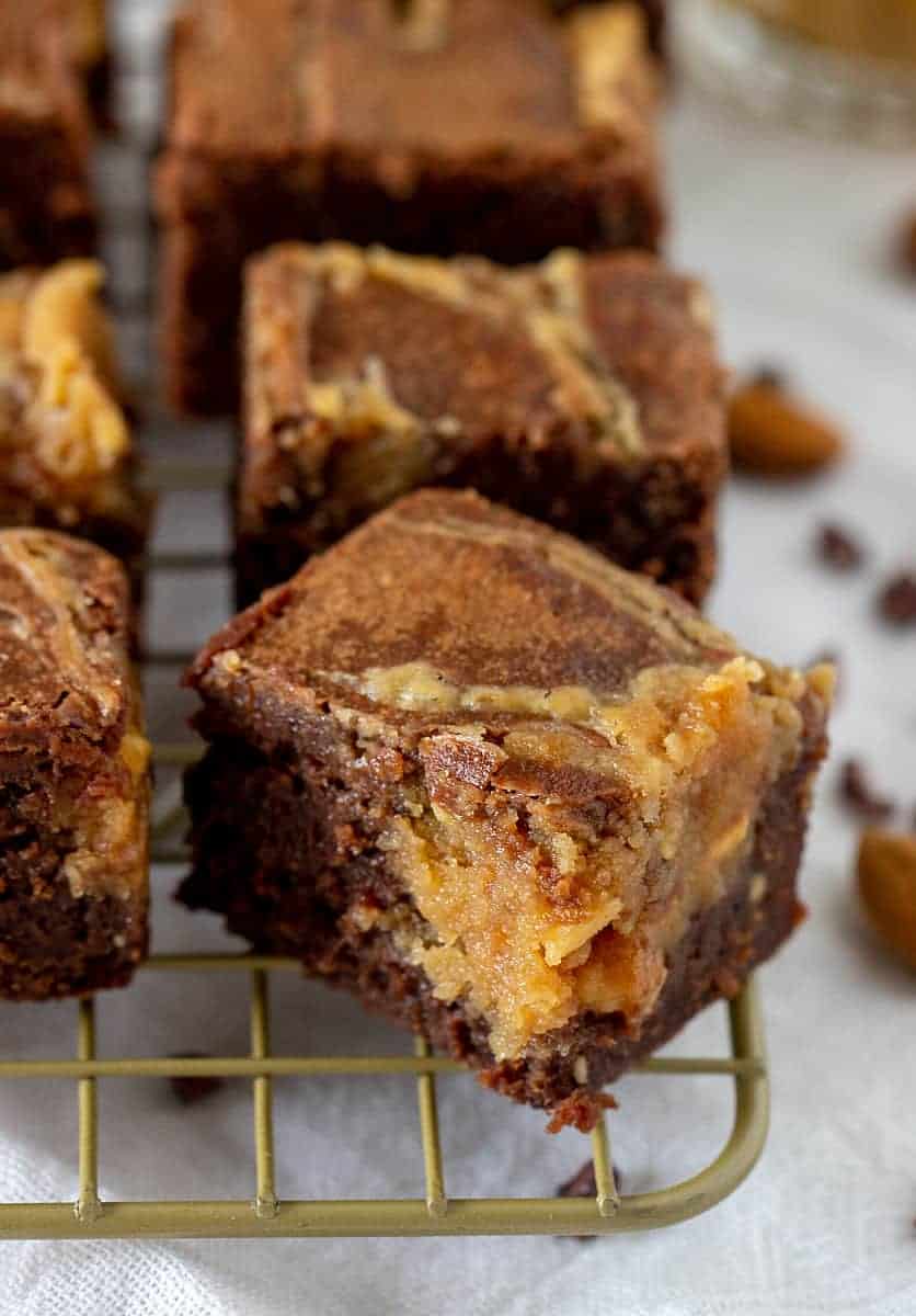 Peanut Butter Swirl Brownies (with video!) Vintage Kitchen