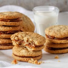 Easy Walnut Alfajores Recipe-image