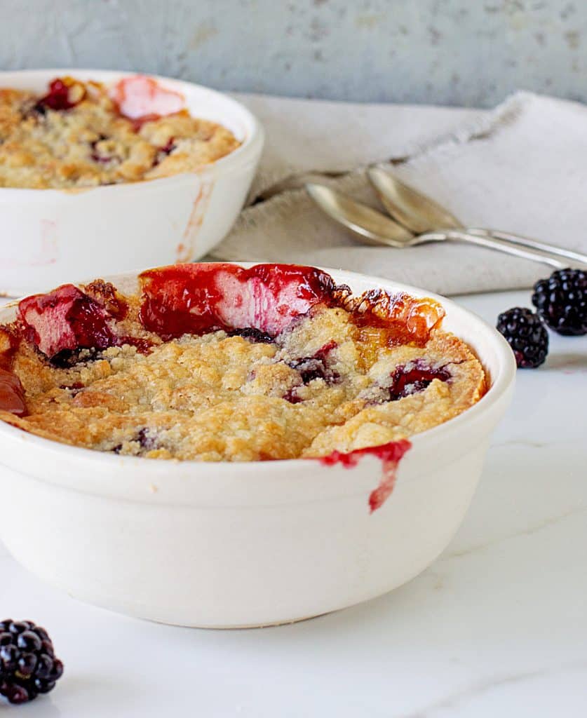 Apple Blackberry Crumble - Vintage Kitchen Notes