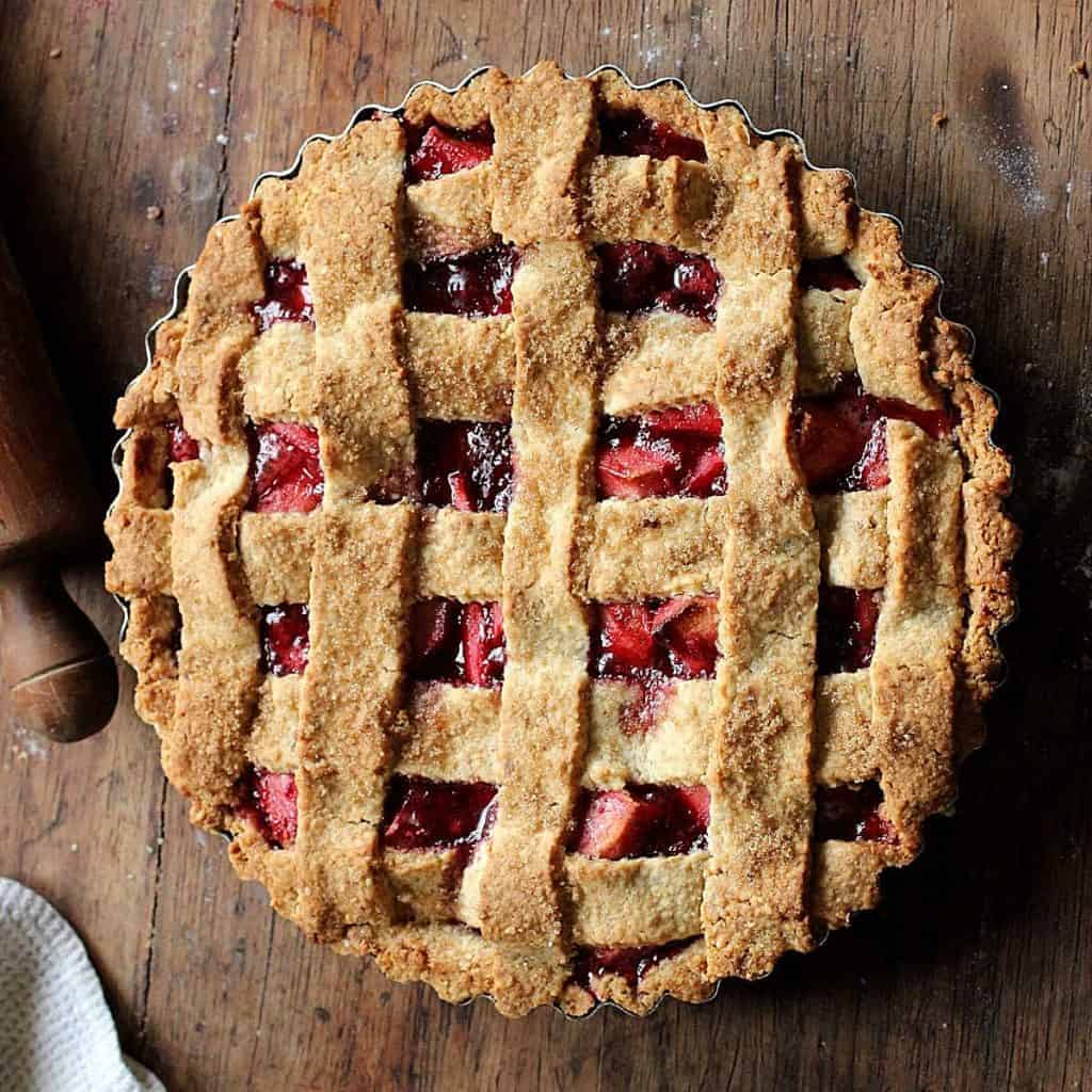 Raspberry Apple Pie - Vintage Kitchen Notes
