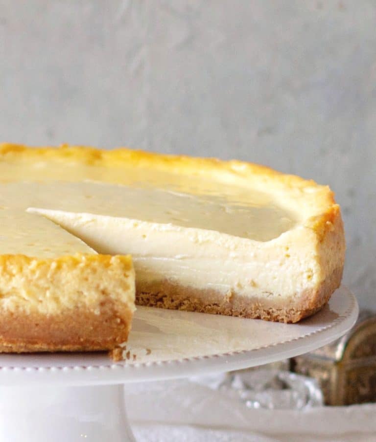 Sour Cream Cheesecake (just 7 ingredients!) - Vintage Kitchen Notes