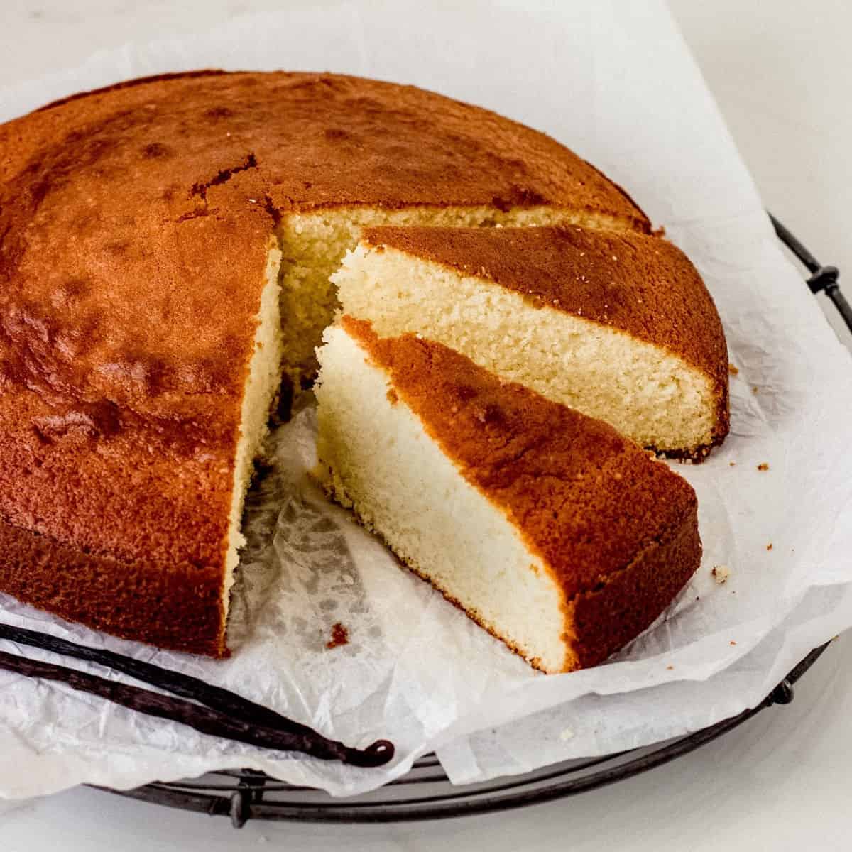 Easy Basic Vanilla Butter Cake | Vintage Kitchen