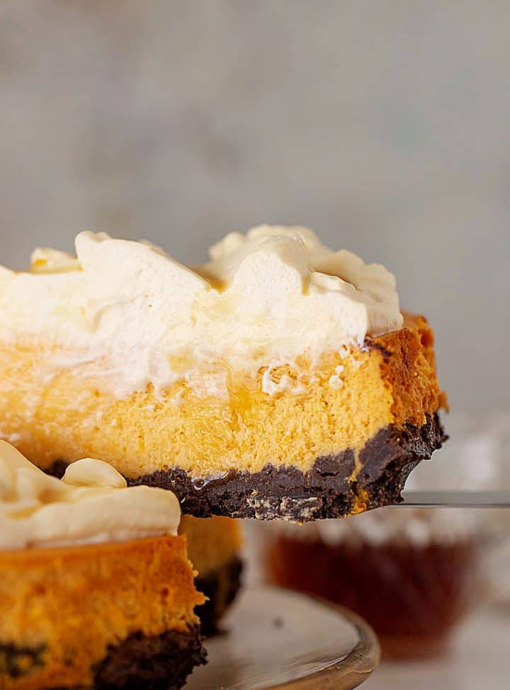 Easy Pumpkin Cheesecake with Maple Cream - Vintage Kitchen Notes