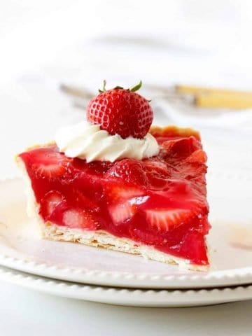 cropped-Strawberry-jello-pie-2..jpeg