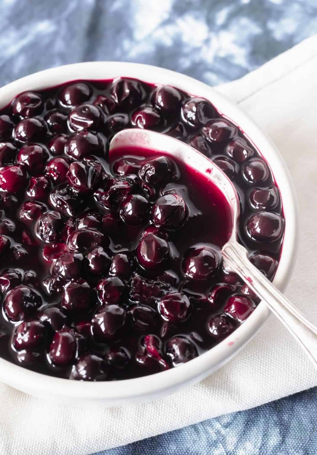 Blueberry Compote (easy, 3 ingredients!) - Vintage Kitchen Notes