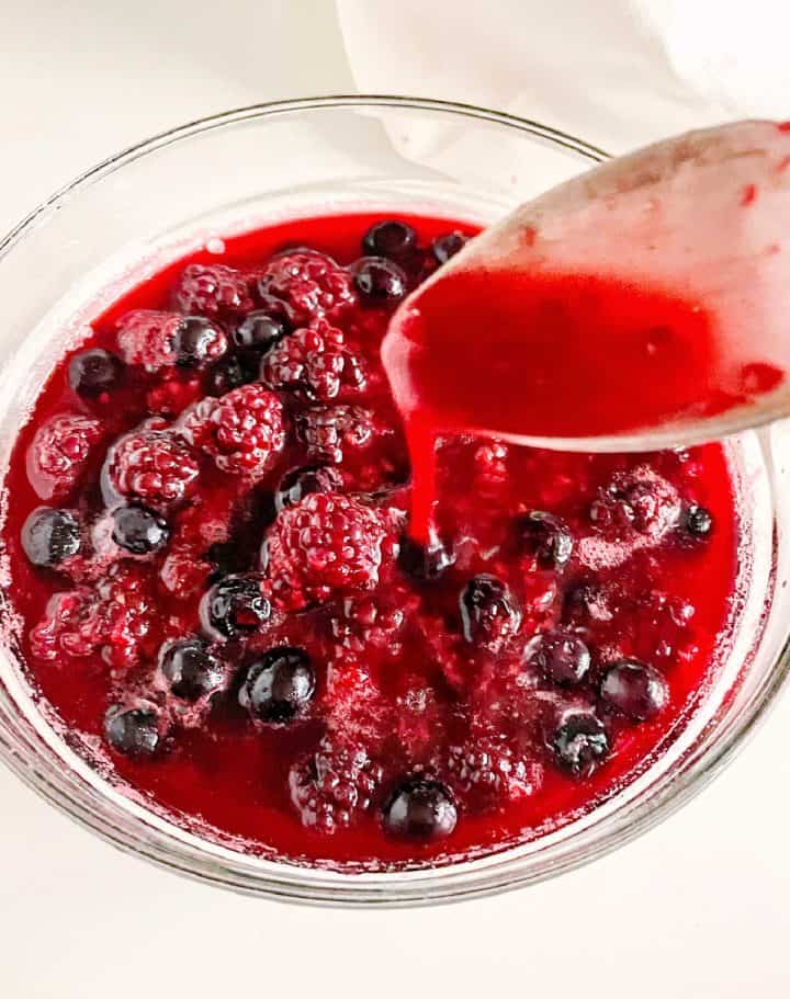 Berry Compote (2 ingredient & 10 minute recipe) - Vintage Kitchen Notes