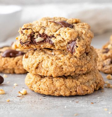 Walnut Chocolate Chip Oatmeal Cookies - Vintage Kitchen Notes