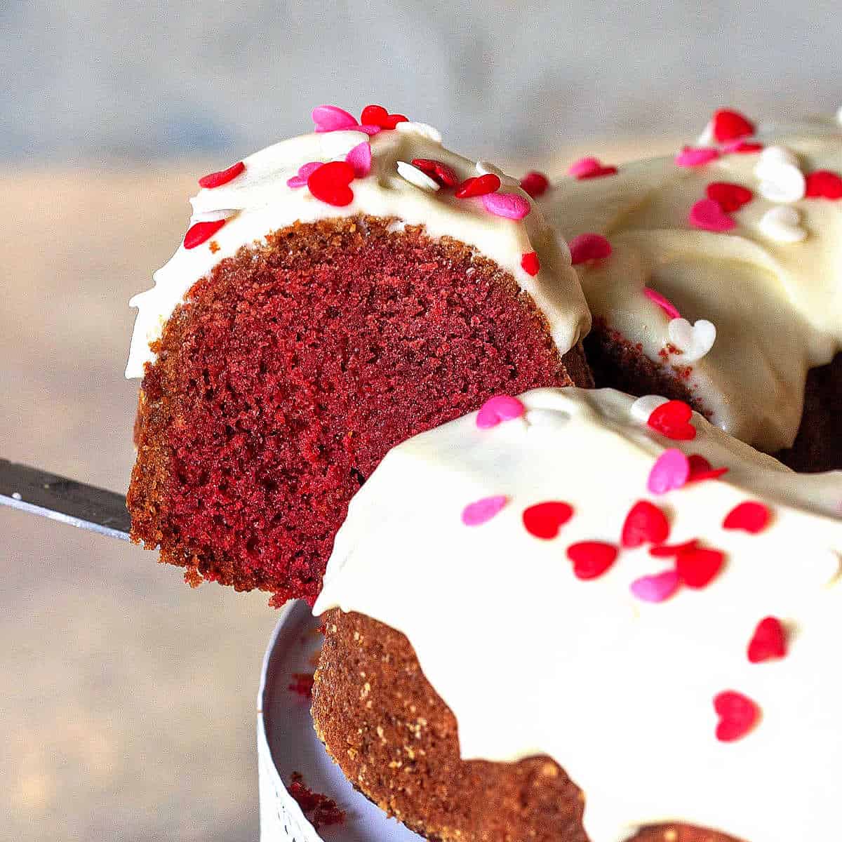 Red Velvet Whoopie Pies - Vintage Kitchen Notes