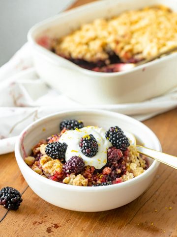 Blackberry Crisp Recipe - Vintage Kitchen Notes