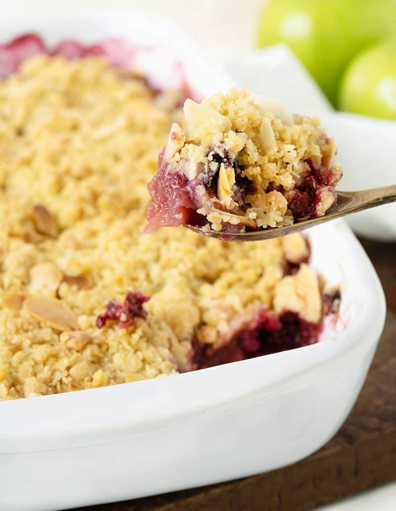 Apple Berry Crumble - Vintage Kitchen Notes