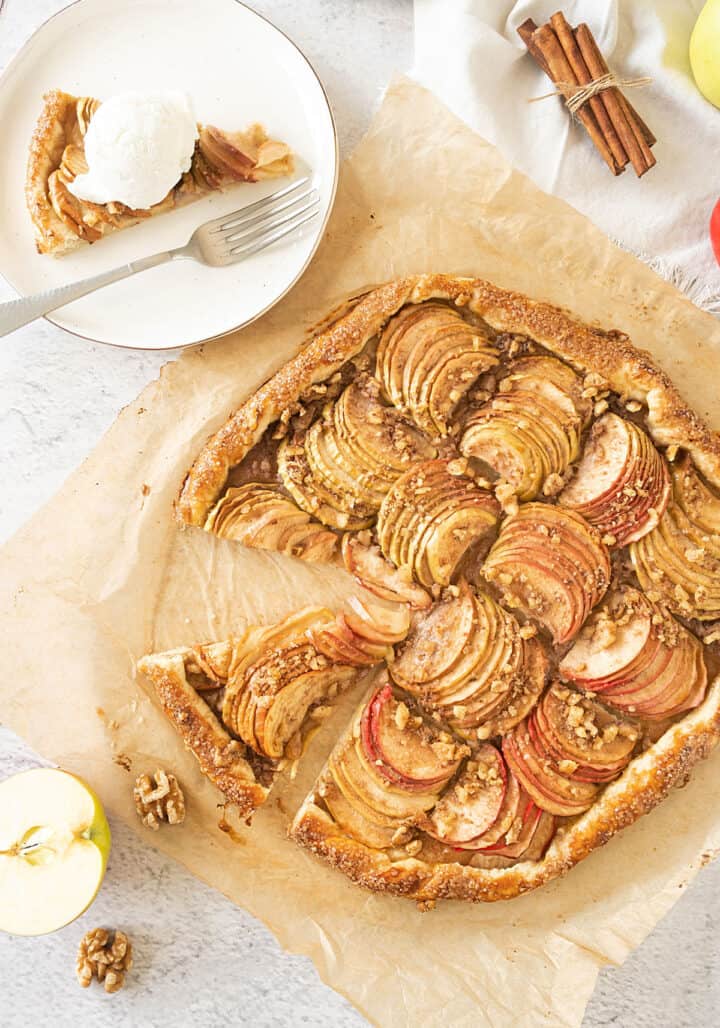 Rustic Apple tart (easy galette recipe) - Vintage Kitchen Notes