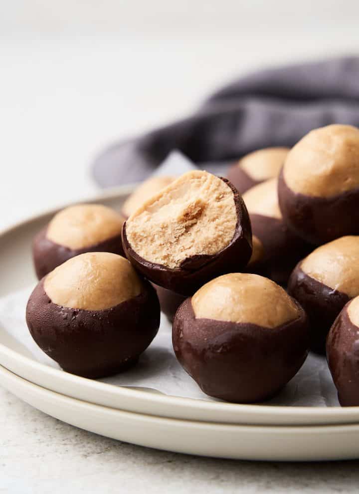 Easy Buckeye Candy Recipe (peanut butter chocolate) - Vintage Kitchen Notes