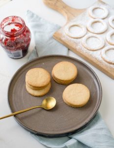 Linzer Cookies (traditional almond raspberry recipe) - Vintage Kitchen ...