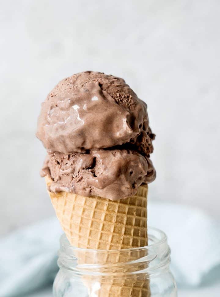 Chocolate Ice Cream (easy, nochurn) Vintage Kitchen Notes