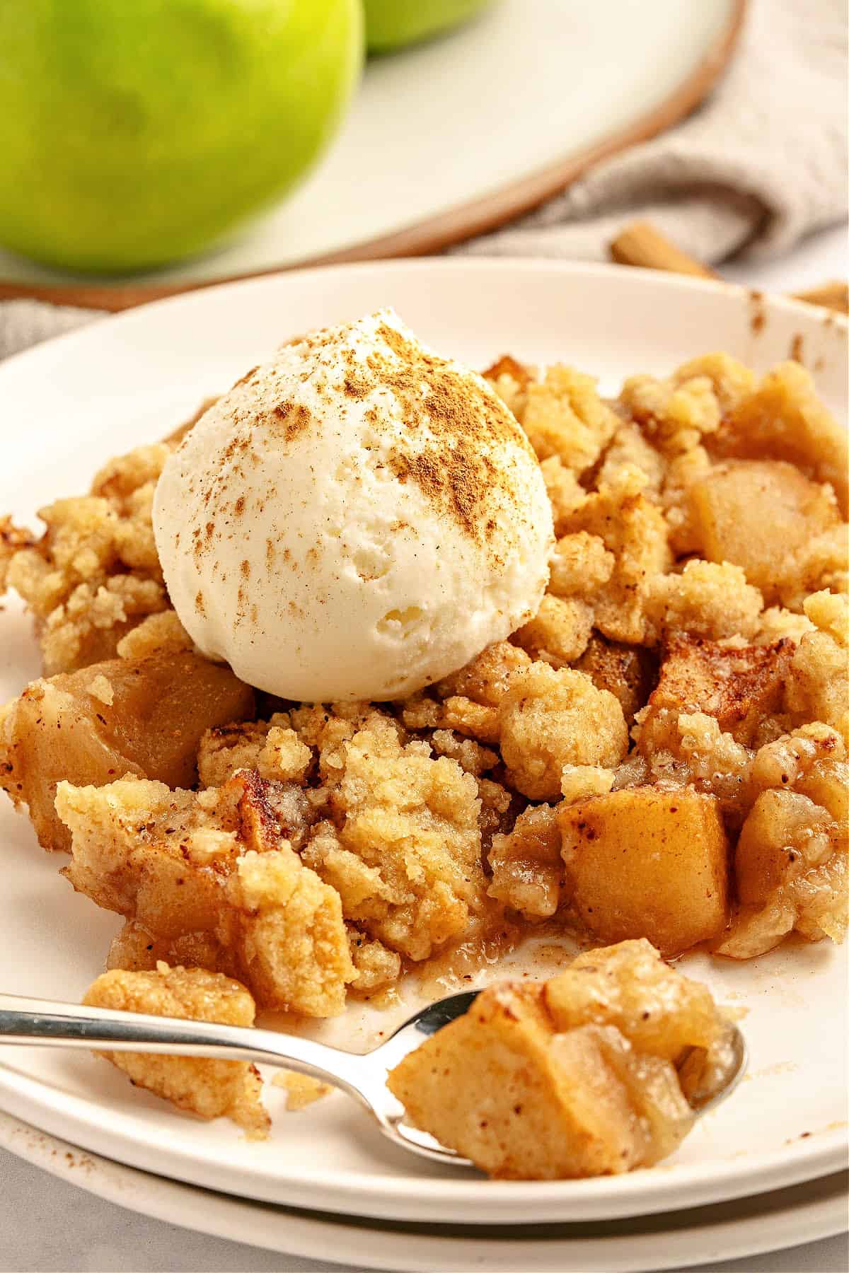 Old Fashioned Apple Crumble (no oats) - Vintage Kitchen Notes